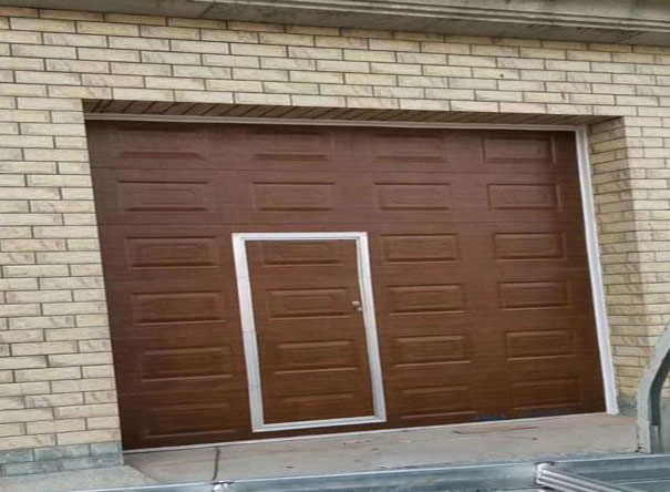 電動(dòng)車(chē)庫(kù)門(mén)安裝: