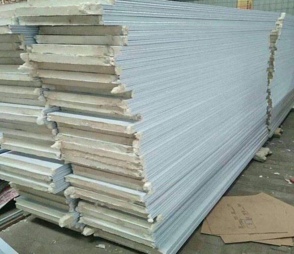 車(chē)庫(kù)門(mén)車(chē)間